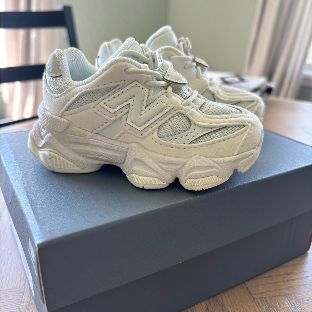 New Balance 9060 White and Light Gray Toddler Size 5